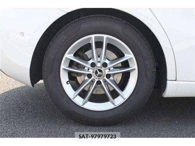 Mercedes Benz A-CLASS 2019-05 5871648-22