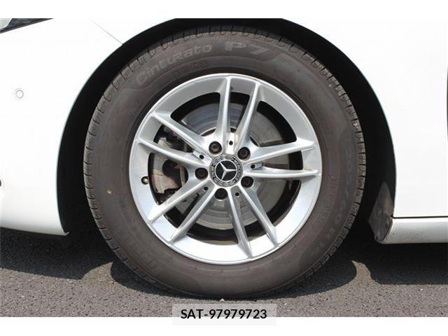 Mercedes Benz A-CLASS 2019-05 5871648-24
