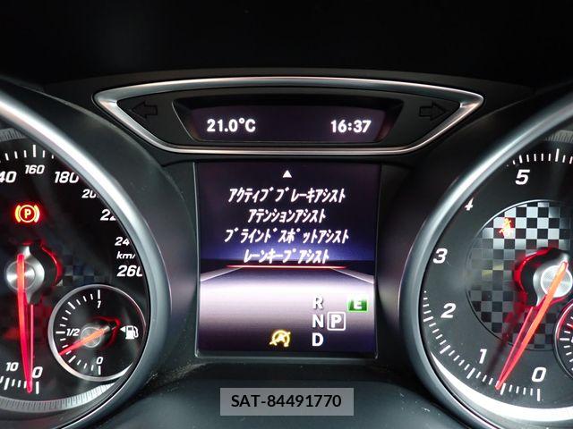 Mercedes Benz A-CLASS 2017-04 6012595-14