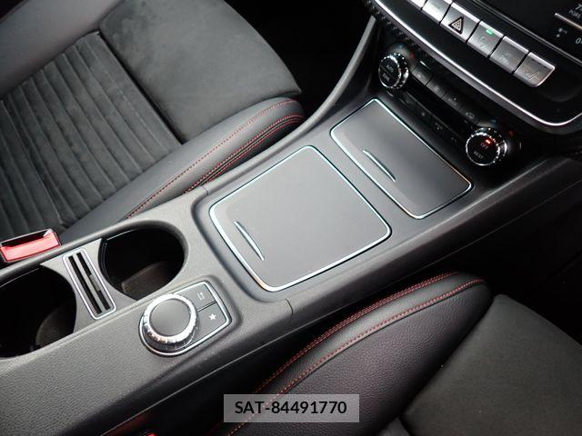 Mercedes Benz A-CLASS 2017-04 6012595-23