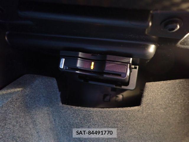 Mercedes Benz A-CLASS 2017-04 6012595-25