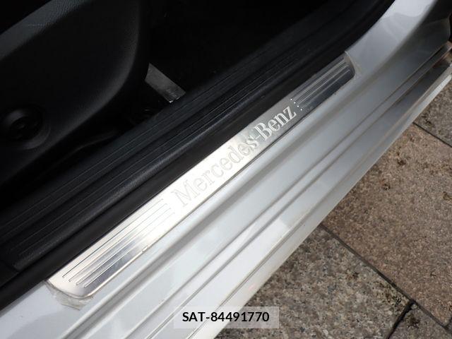 Mercedes Benz A-CLASS 2017-04 6012595-26