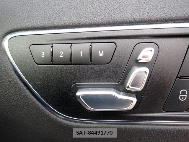 Mercedes Benz A-CLASS 2017-04 6012595-27