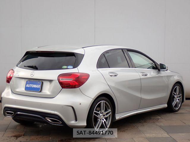Mercedes Benz A-CLASS 2017-04 6012595-2