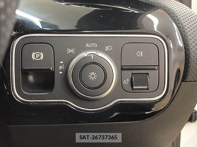Mercedes Benz A-CLASS 2020-01 6012591-9