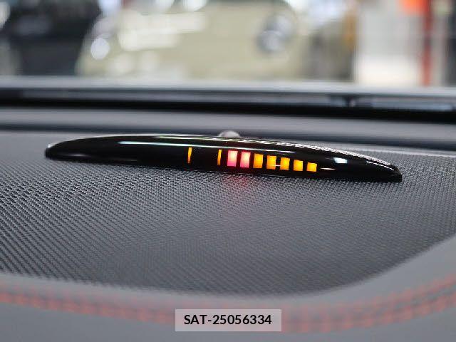 Mercedes Benz A-CLASS 2014-05 6216735-15