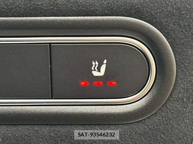 Mercedes Benz A-CLASS 2024-03 6216731-4