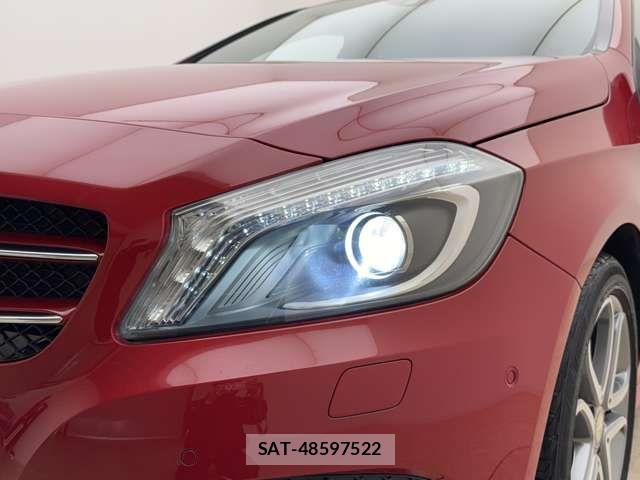 Mercedes Benz A-CLASS 2015-09 6245532-10
