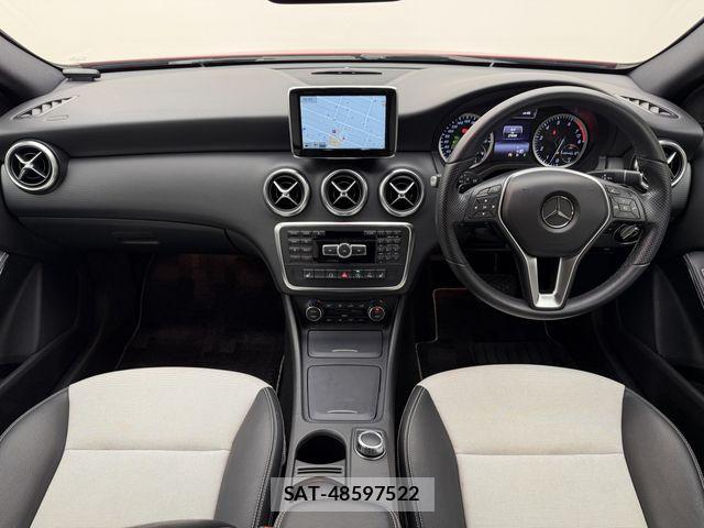 Mercedes Benz A-CLASS 2015-09 6245532-16