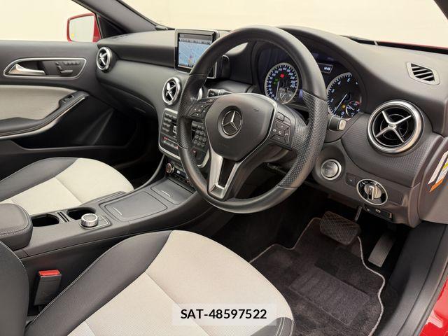 Mercedes Benz A-CLASS 2015-09 6245532-25