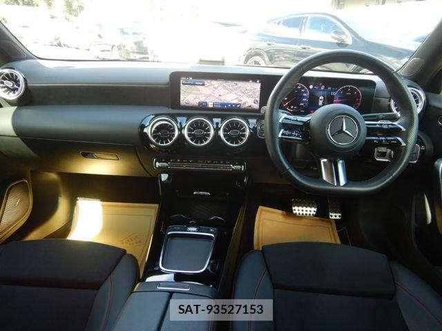 Mercedes Benz A-CLASS 2024-11 6245531-1