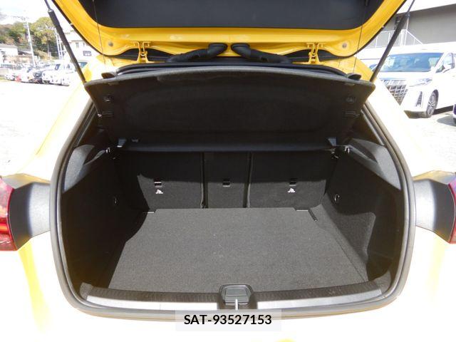 Mercedes Benz A-CLASS 2024-11 6245531-26