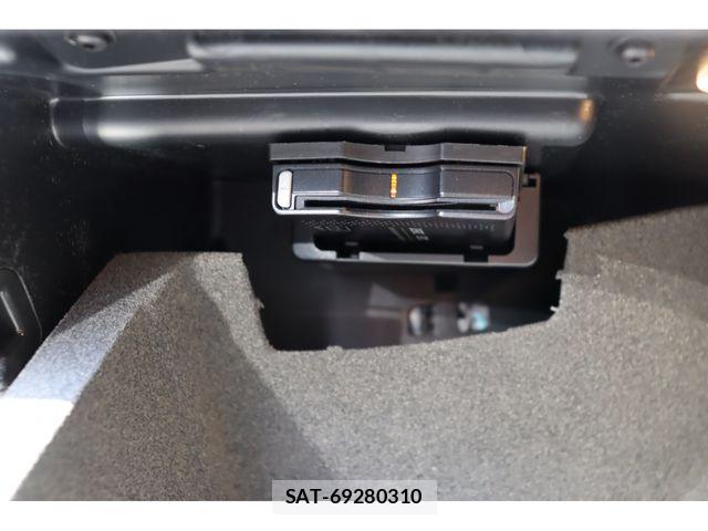 Mercedes Benz A-CLASS 2018-01 6613095-12