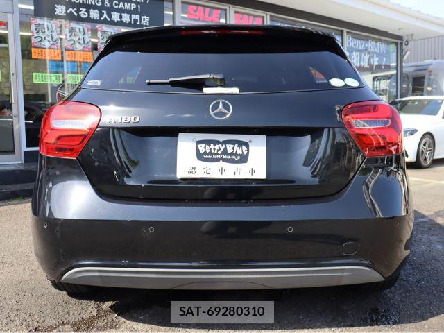 Mercedes Benz A-CLASS 2018-01 6613095-18