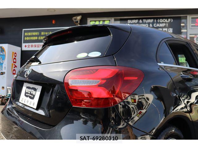 Mercedes Benz A-CLASS 2018-01 6613095-21