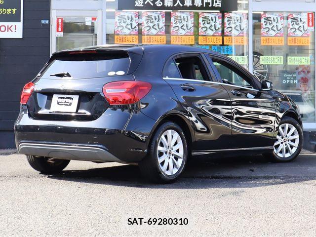 Mercedes Benz A-CLASS 2018-01 6613095-25