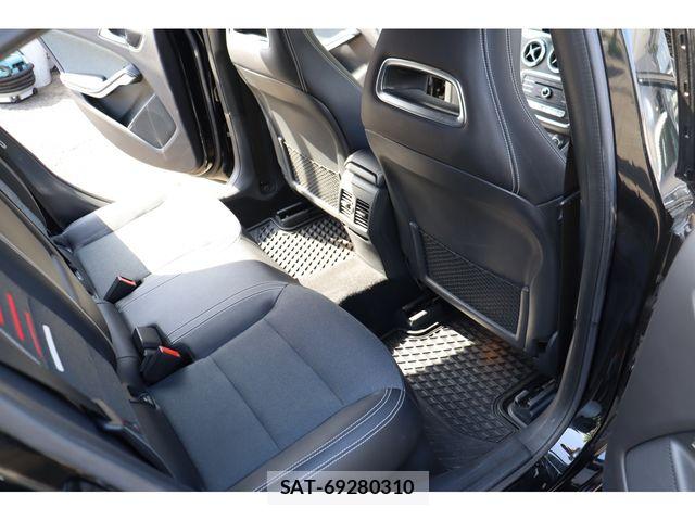 Mercedes Benz A-CLASS 2018-01 6613095-3