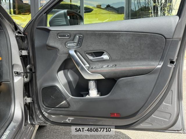 Mercedes Benz A-CLASS 2024-07 6672424-21