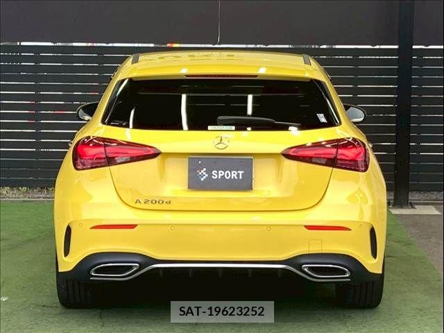 Mercedes Benz A-CLASS 2023-11 6672425-13