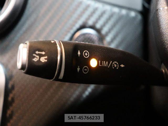Mercedes Benz A-CLASS 2016-09 6676794-16