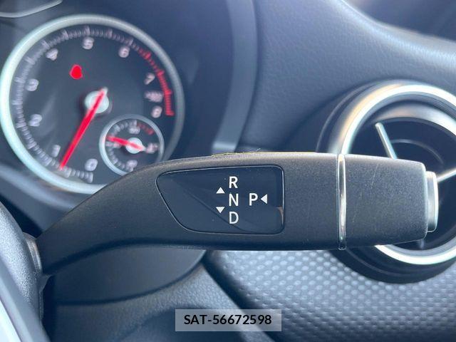 Mercedes Benz A-CLASS 2016-07 6676795-11