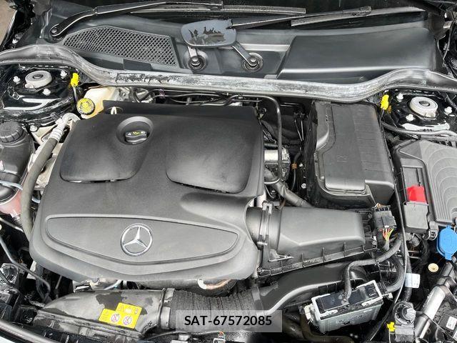 Mercedes Benz A-CLASS 2017-09 6716611-18