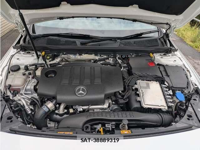 Mercedes Benz A-CLASS 2019-09 6815852-9