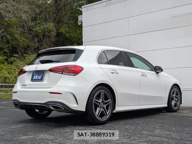 Mercedes Benz A-CLASS 2019-09 6815852-4