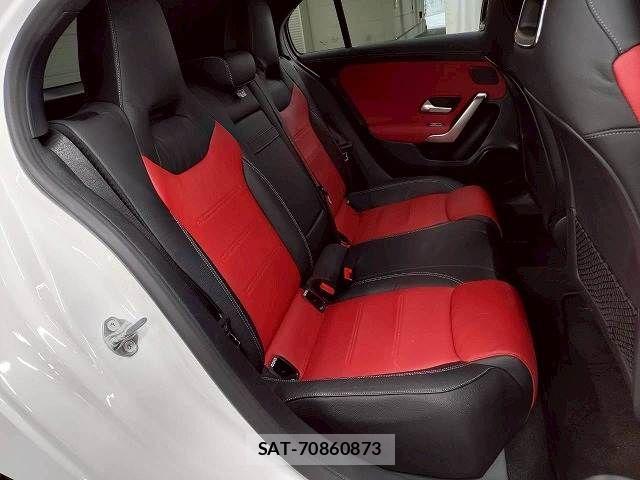 Mercedes Benz A-CLASS 2019-08 6815853-9
