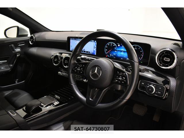 Mercedes Benz A-CLASS 2018-12 6908155-1