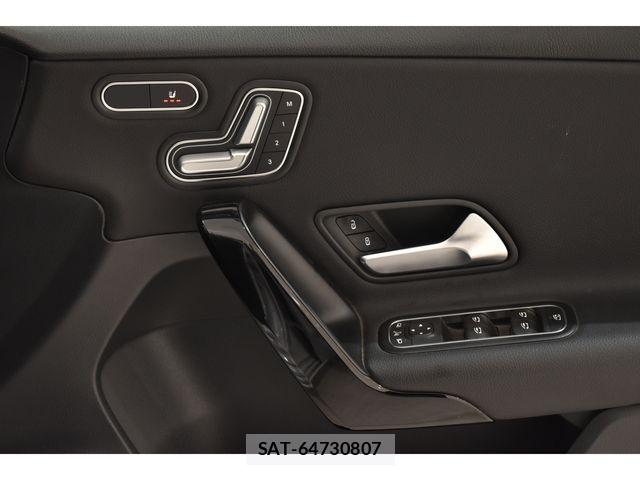 Mercedes Benz A-CLASS 2018-12 6908155-6