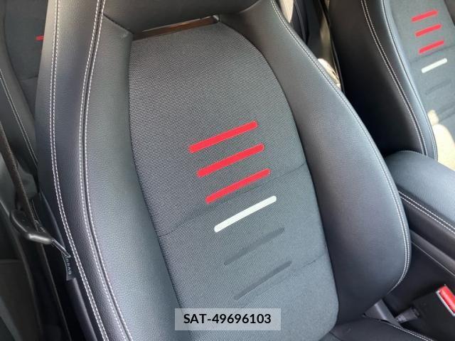 Mercedes Benz A-CLASS 2017-08 6908153-10