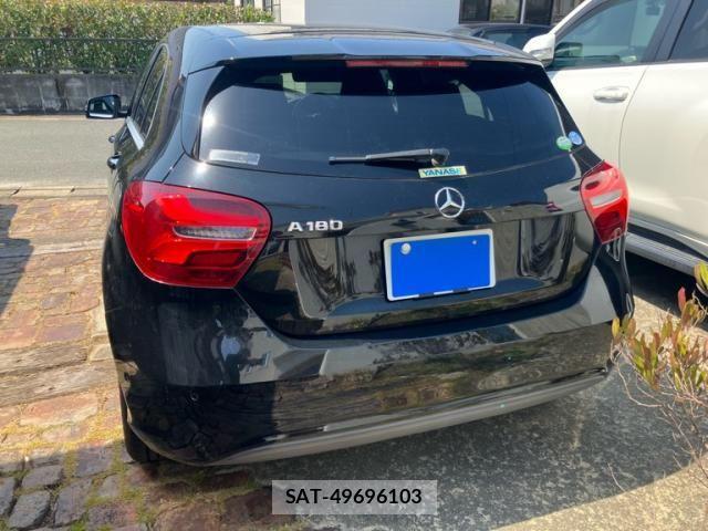 Mercedes Benz A-CLASS 2017-08 6908153-3