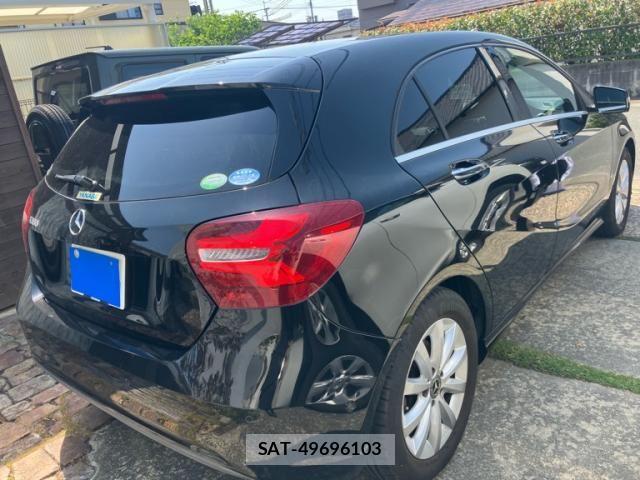 Mercedes Benz A-CLASS 2017-08 6908153-4