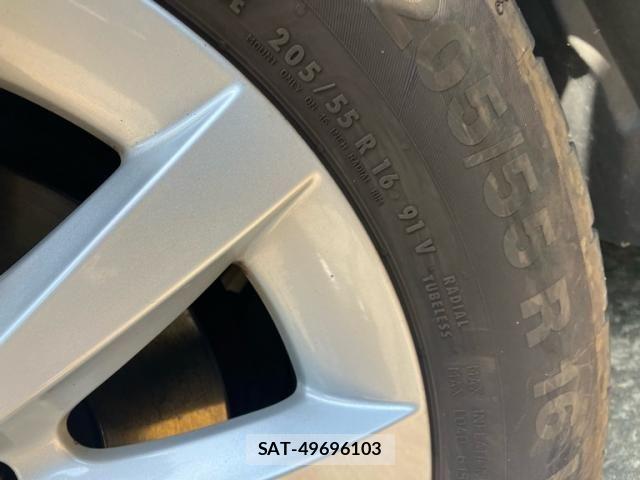 Mercedes Benz A-CLASS 2017-08 6908153-6