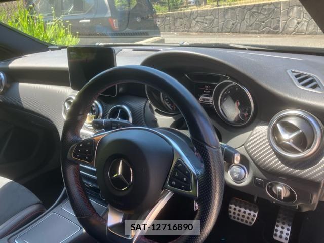 Mercedes Benz A-CLASS 2017-06 7020856-13