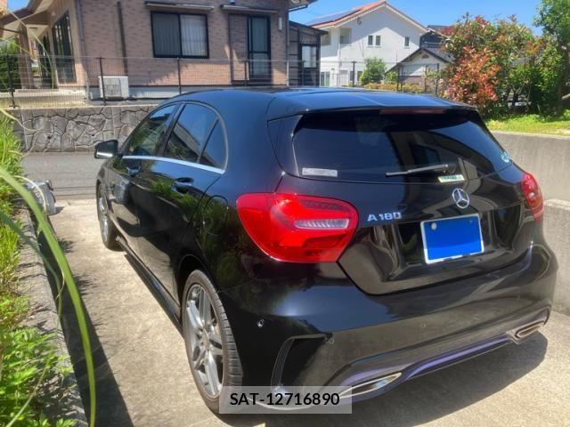 Mercedes Benz A-CLASS 2017-06 7020856-3