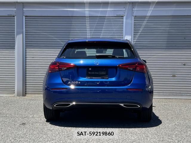 Mercedes Benz A-CLASS 2025-01 7020853-13