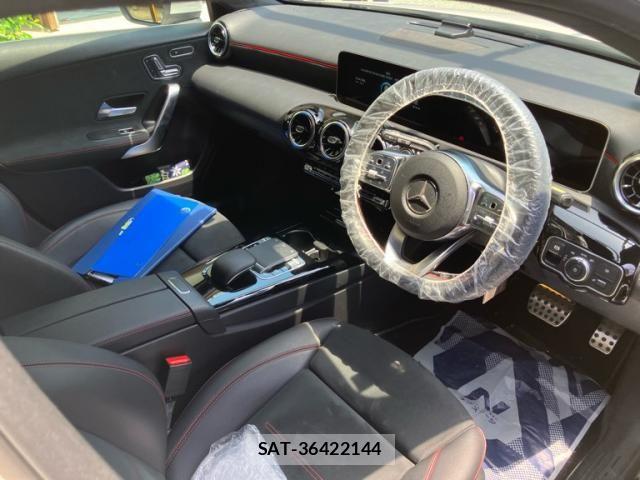 Mercedes Benz A-CLASS 2019-09 7020855-11