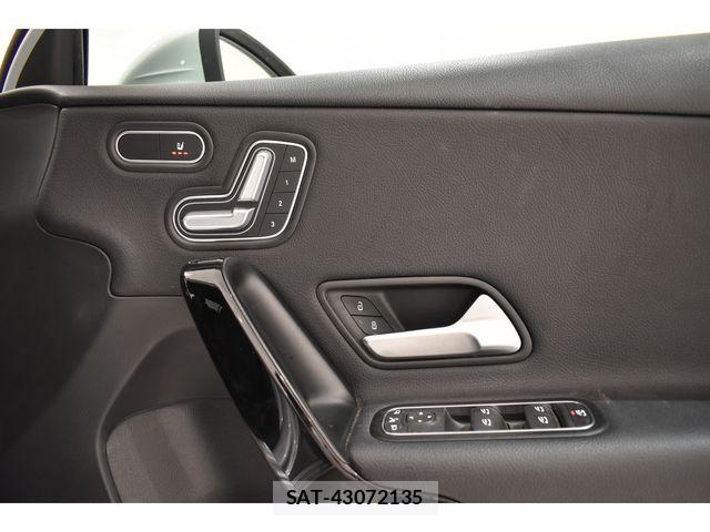 Mercedes Benz A-CLASS 2019-11 7059420-5