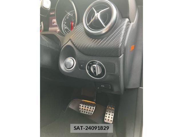 Mercedes Benz A-CLASS 2017-06 7221484-21