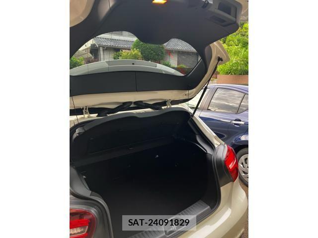 Mercedes Benz A-CLASS 2017-06 7221484-26
