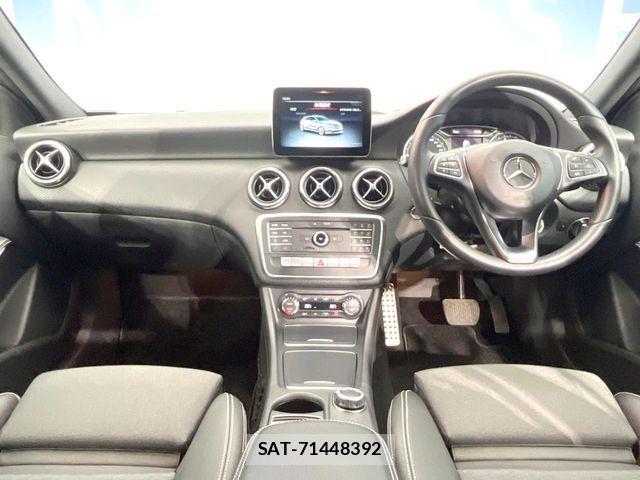 Mercedes Benz A-CLASS 2017-12 7221486-1