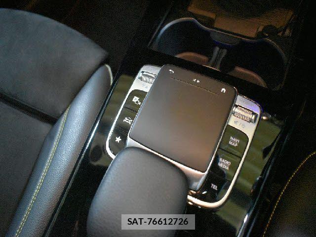 Mercedes Benz A-CLASS 2018-12 7221487-10