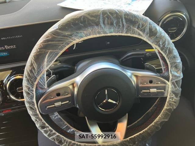 Mercedes Benz A-CLASS 2018-12 7221490-15