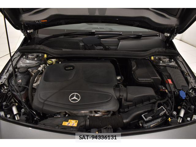 Mercedes Benz A-CLASS 2018-06 7217370-20