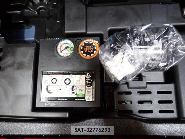 Mercedes Benz A-CLASS 2024-10 7221493-26