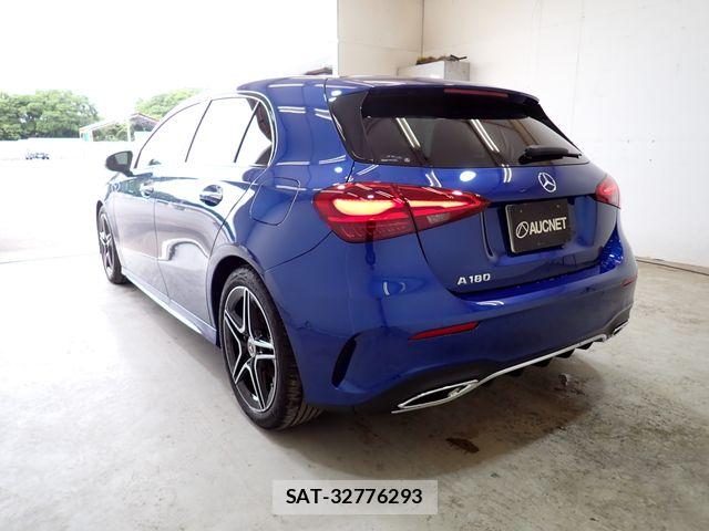 Mercedes Benz A-CLASS 2024-10 7221493-2