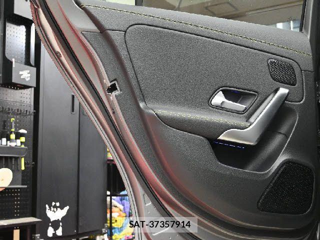 Mercedes Benz A-CLASS 2018-12 7221488-22