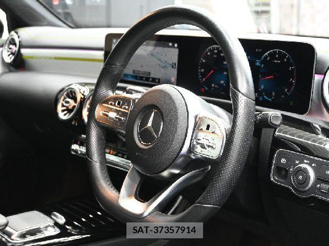 Mercedes Benz A-CLASS 2018-12 7221488-25